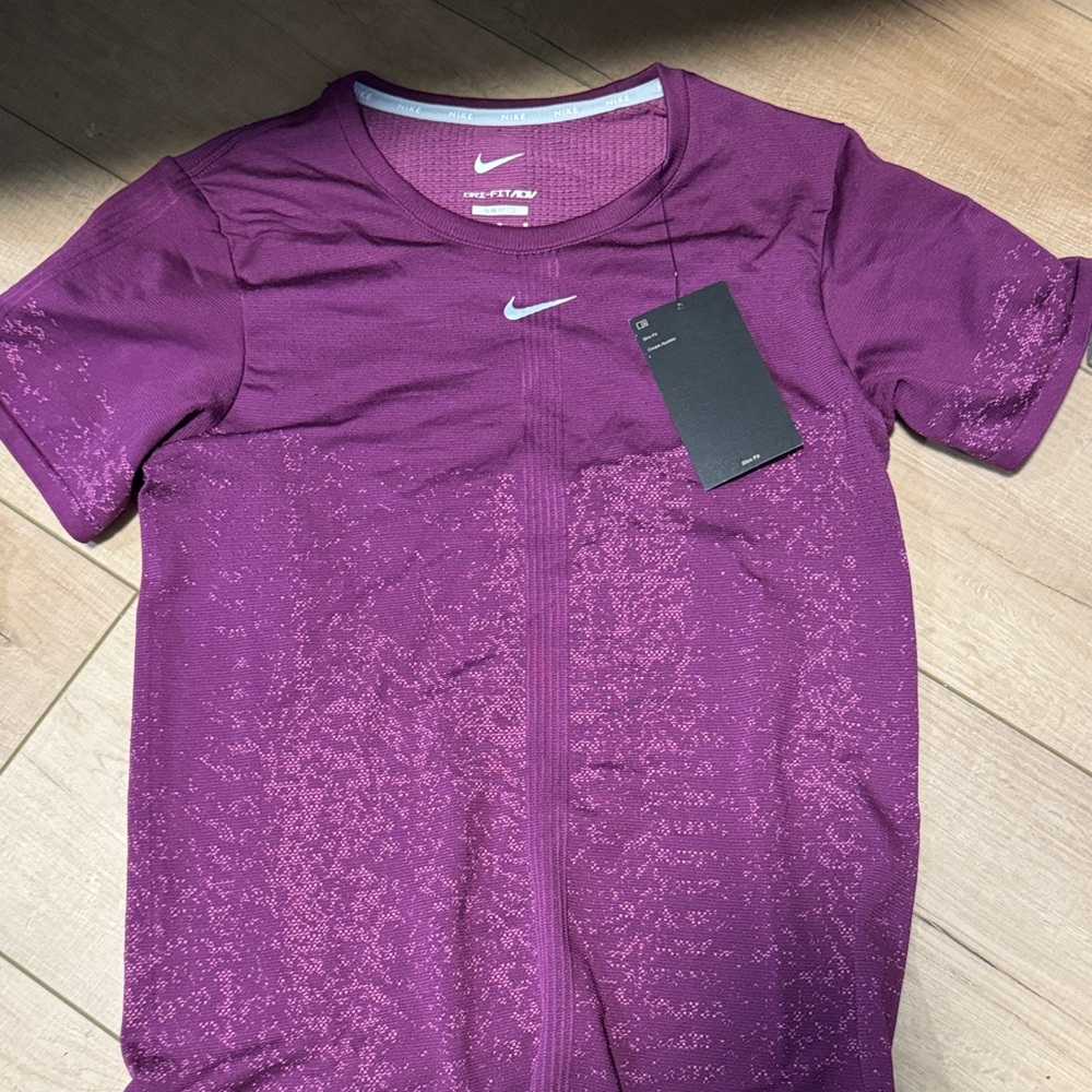 Nike Women’s  Magenta Short Sleeve Tee